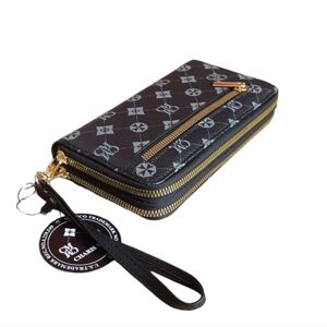 Leather wallet for women Wristlet Purse Clutc small black round zipper Charis Ma